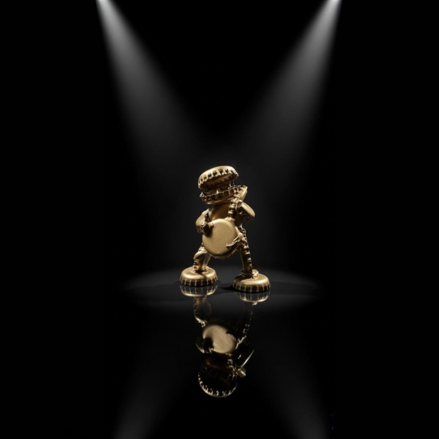 Golden Musician Figurine – Artistic Home Decor Showpiece